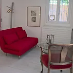 Alojamento de Acomodação e Pequeno-almoço Swiss Borzoi House 4*