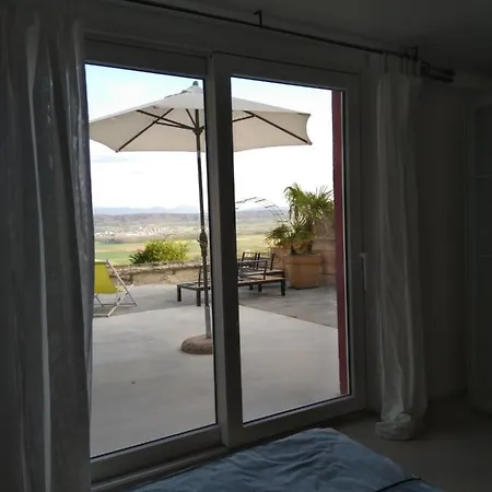 Swiss Borzoi House Bed & Breakfast Vully-les-Lacs