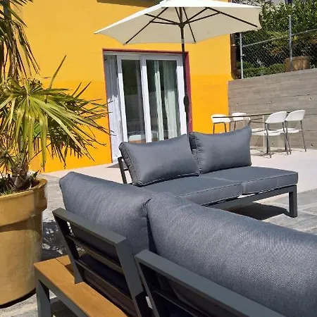 Bed & Breakfast Swiss Borzoi House Vully-les-Lacs