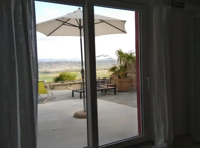 Swiss Borzoi House Bed & Breakfast Vully-les-Lacs