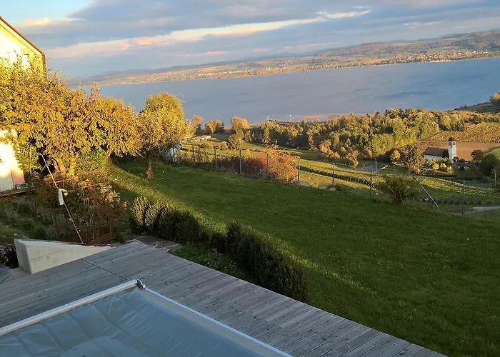 Bed & Breakfast Swiss Borzoi House Vully-les-Lacs