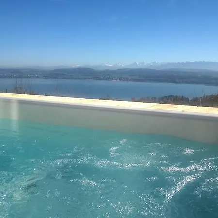 فندق مبيت وإفطار Swiss Borzoi House Vully-les-Lacs