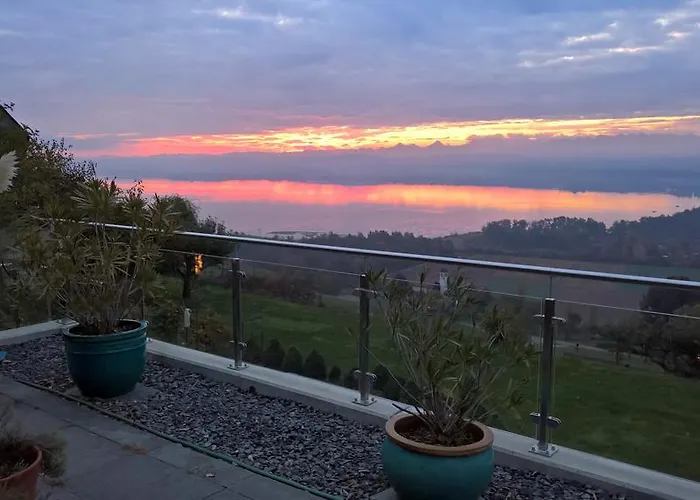 Frühstückspension Swiss Borzoi House 4*